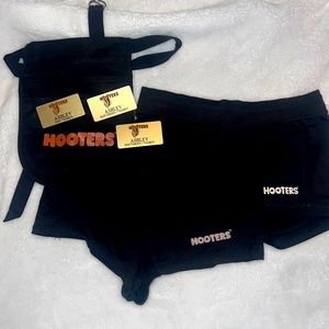 Hooters uniform